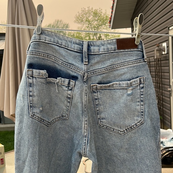 Hollister Jeans - Picture 3 of 3